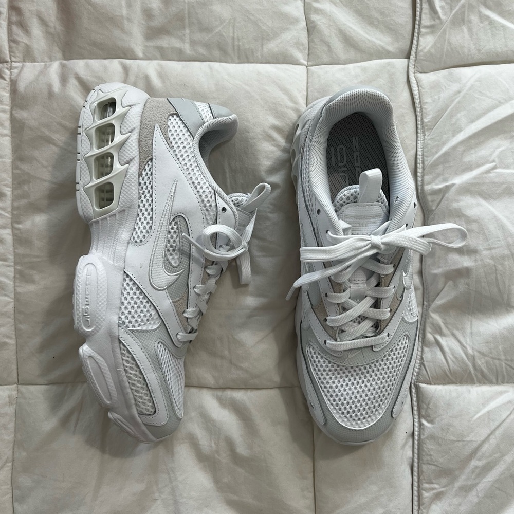 Nike zoom air fire women’s sneakers